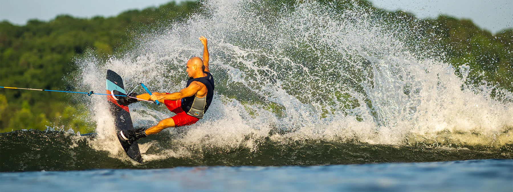 Wakeboarding Towing Speed, Rope Length, and Boat Weight Distribution