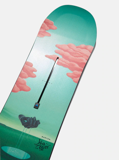 Burton Women's Yeasayer Flying V Snowboard 2025 - A green snowboard with a pink cloud design on top of a blue sky.
