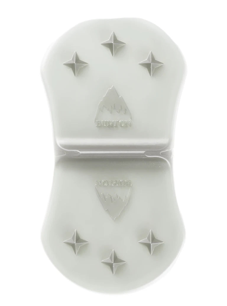 Burton - Medium Spike Stomp Pad 2024 is shown in a light gray color with a textured surface and small spikes on top.