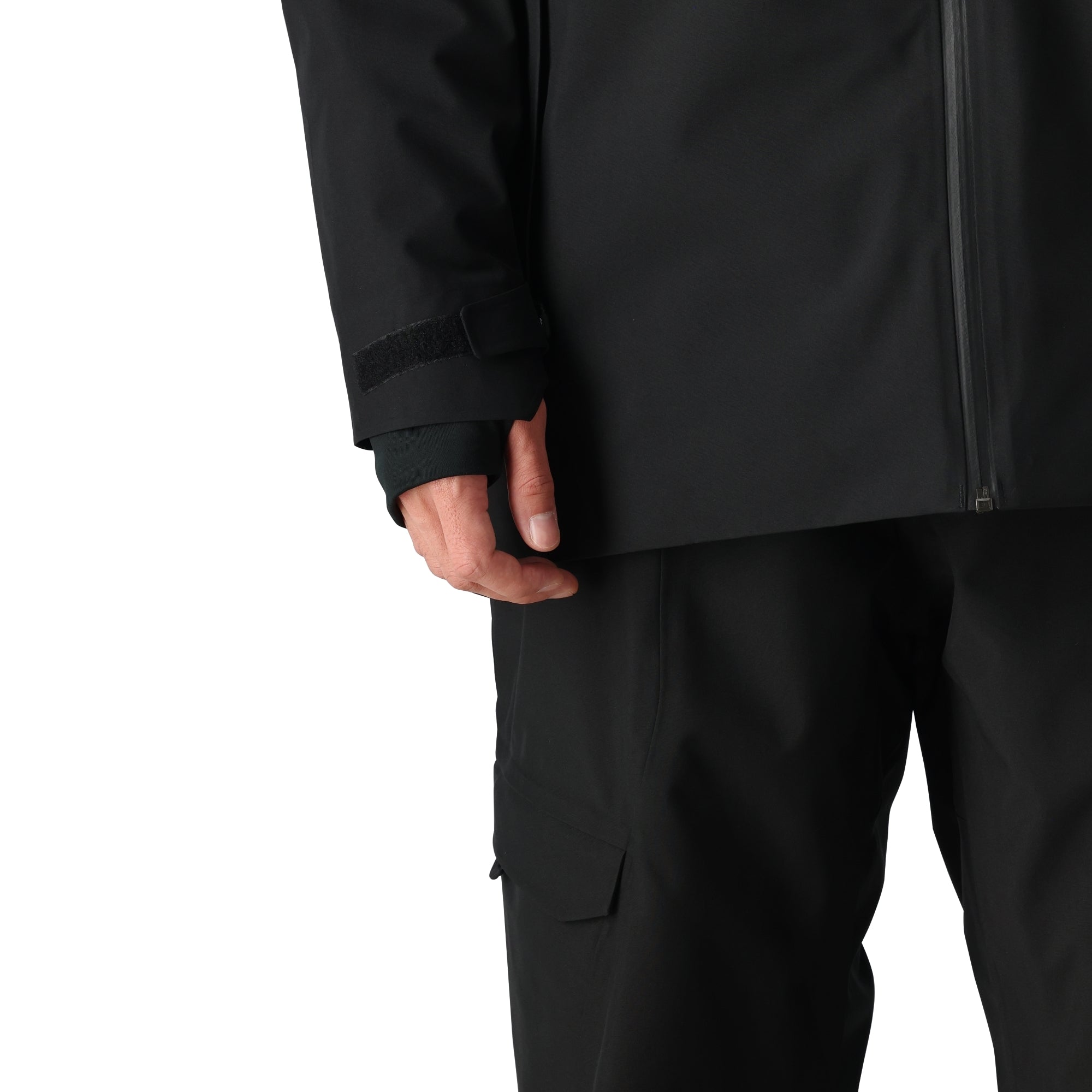 The 686 Hydra Thermagraph Jacket 2025 is black with a peach-colored stripe across the chest.