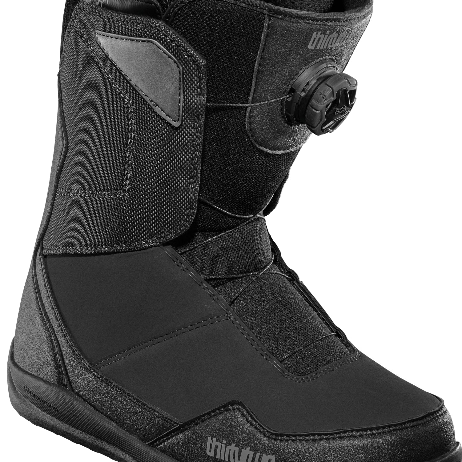 ThirtyTwo Shifty BOA Snowboard Boot 2025 - Black snowboard boots with a sleek, modern design and a prominent "BOA" logo on the side.