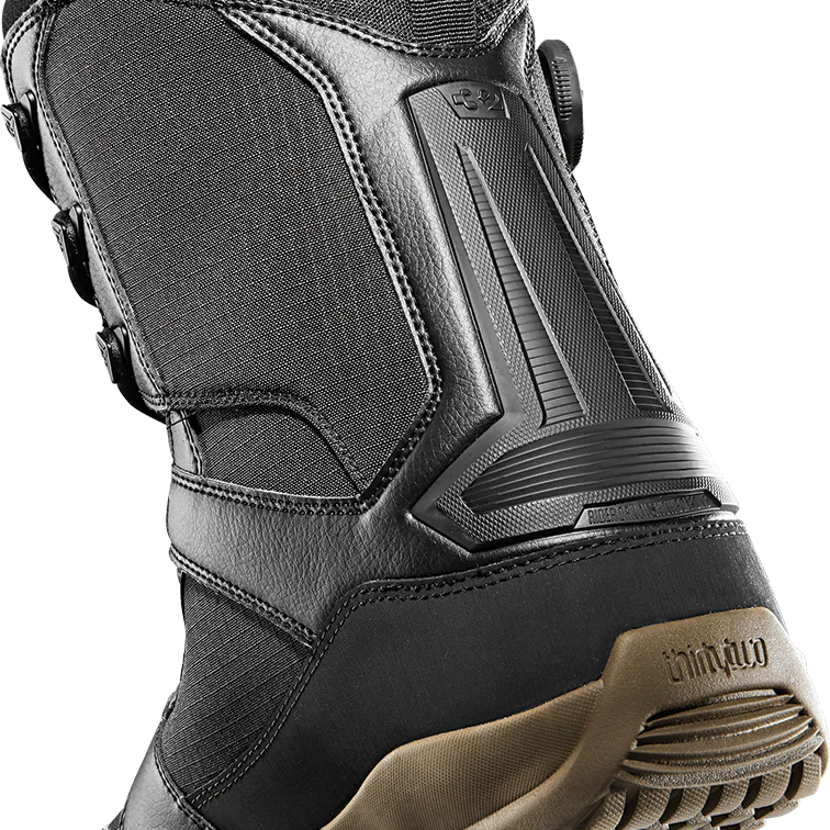 ThirtyTwo Diesel Hybrid Snowboard Boot 2024 - Black snowboard boots with a textured pattern on the side and brown laces.
