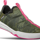 ThirtyTwo Lounger X B4BC Shoe 2025 - A green and black shoe with a pink logo on the side.