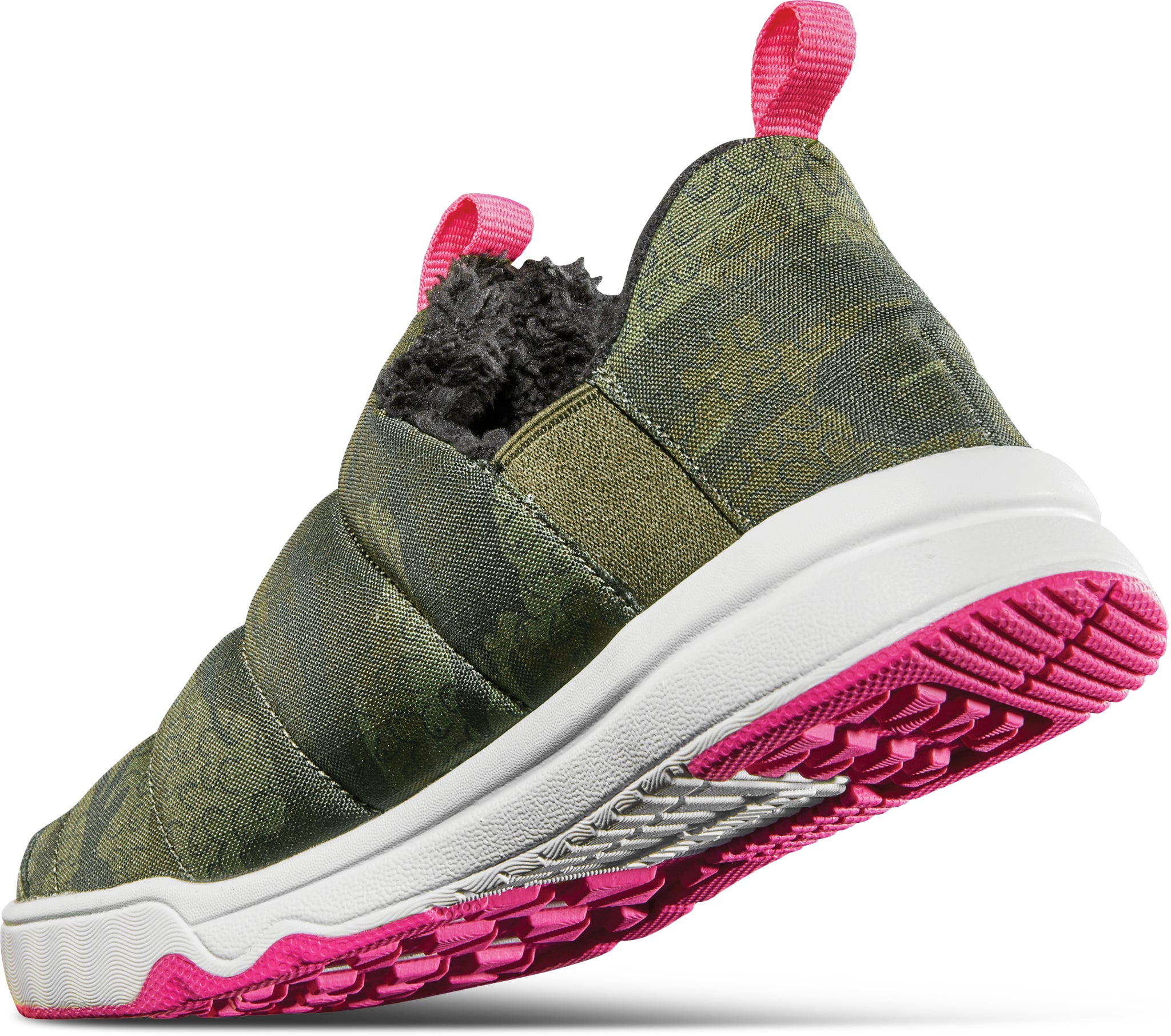 ThirtyTwo Lounger X B4BC Shoe 2025 - A green and black shoe with a fuzzy gray interior, featuring pink laces and a white sole.