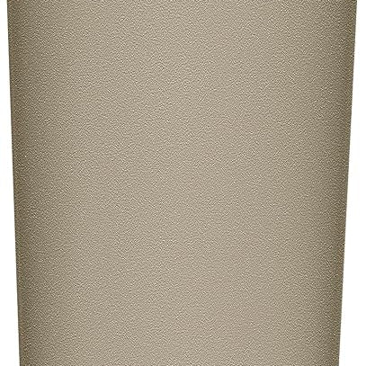 CamelBak Horizon Tumbler 20 Oz 2022 - A tan tumbler with a clear lid and textured surface.