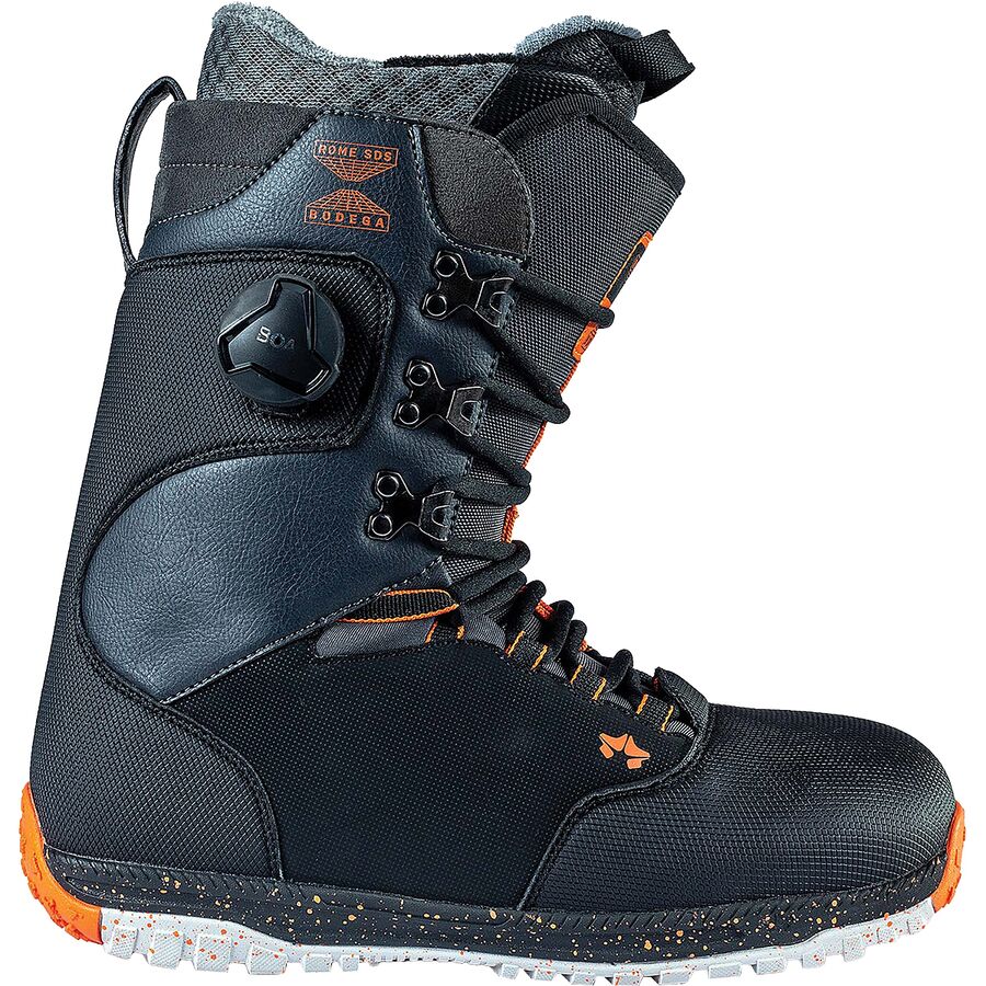 BODEGA HYBRID BOA M BOOT 2022 - Black snowboard boots with orange accents and a textured rubber sole.