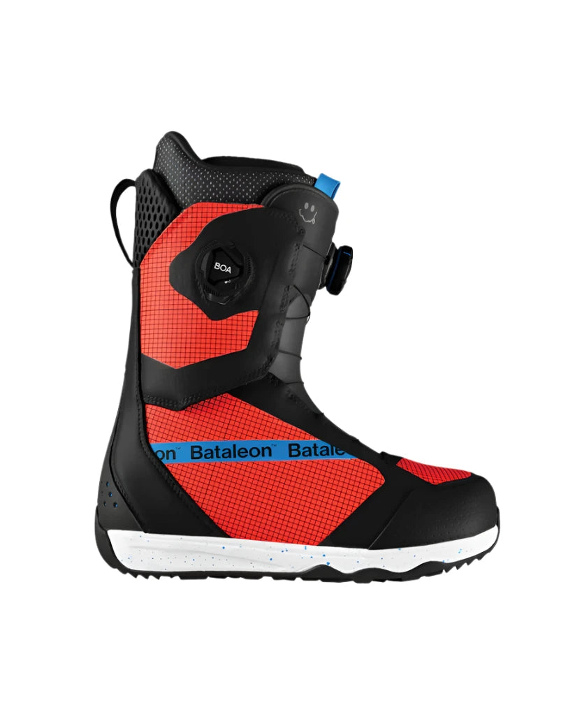 Bataleon Salsa Boa Snowboard Boot 2025 - Black snowboard boots with a blue BOA dial on the side and a black strap that goes around the ankle.