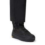 Descente Crown Insulated Pant 2025 - Black insulated snow pants with elastic cuffs and zippered pockets.