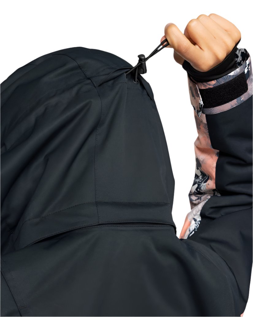 Roxy Women's Presence Insulated Parks Jacket 2025 - A black jacket with a hood, featuring a drawstring at the waist and zippered pockets.