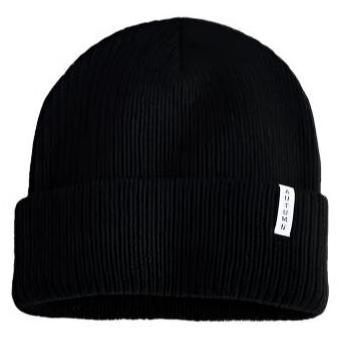 Autumn Junior's Basic Beanie 2025 - Solid black beanie with a small white tag on the front.