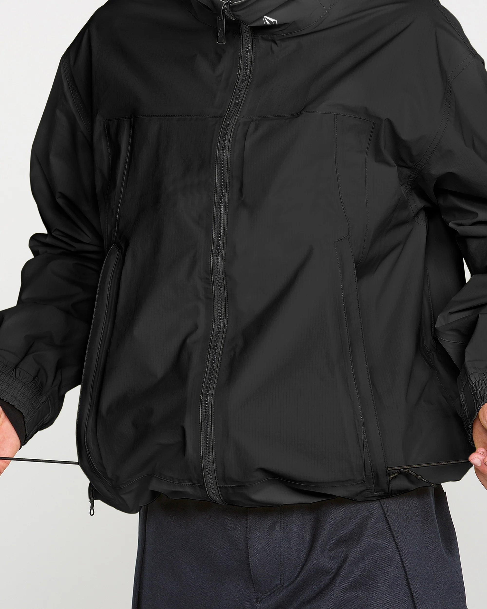 Volcom Arthur 3L 20K jacket close-up, black hood and center front zipper