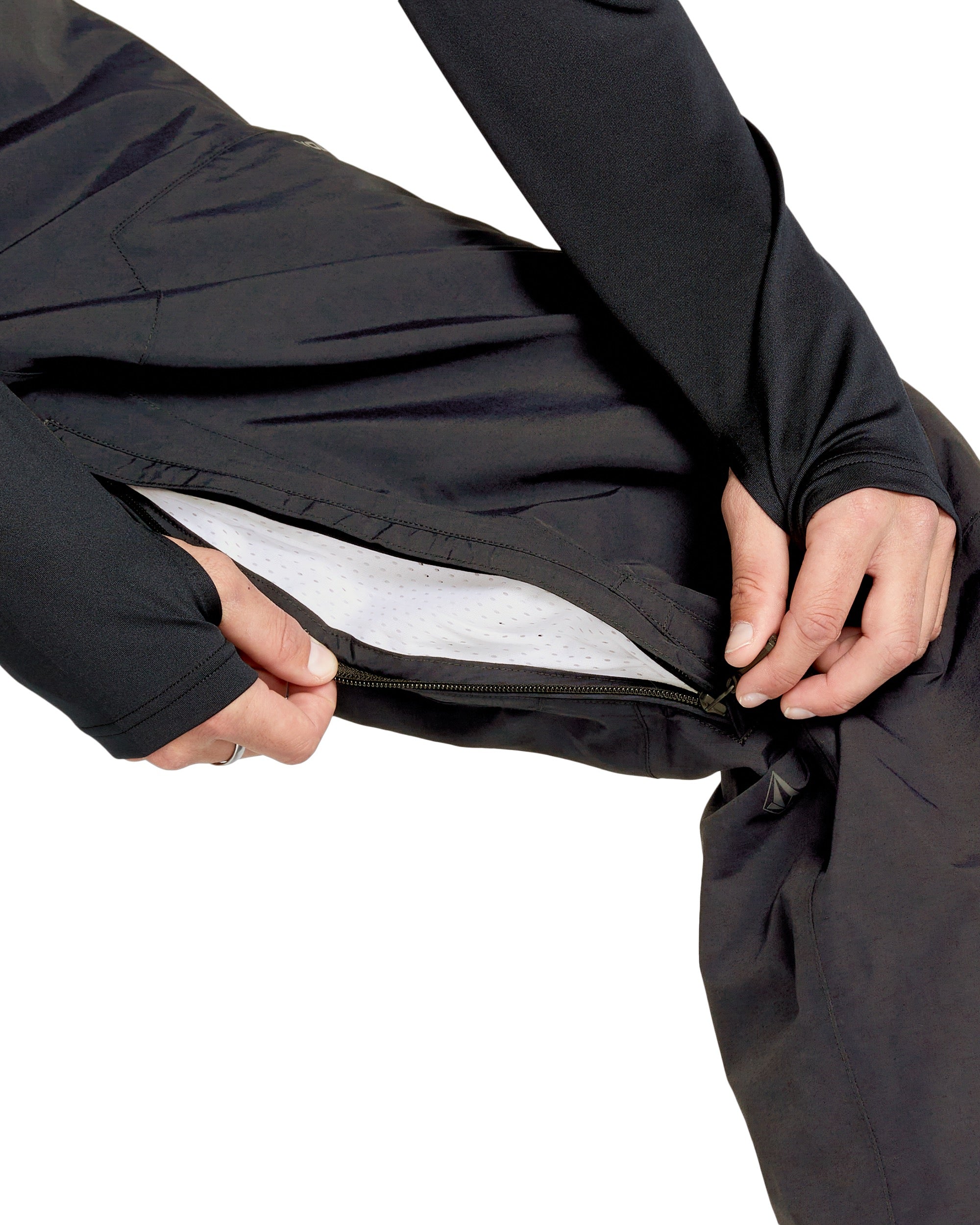 Volcom Men's L GORE-TEX Shell Pant 2025 - Black shell pant with zippered pockets and adjustable cuffs.