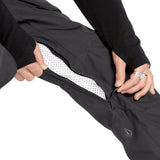 Volcom Men's Roan Shell Pant - A black waterproof ski pant with a zippered pocket on the thigh and adjustable cuffs.