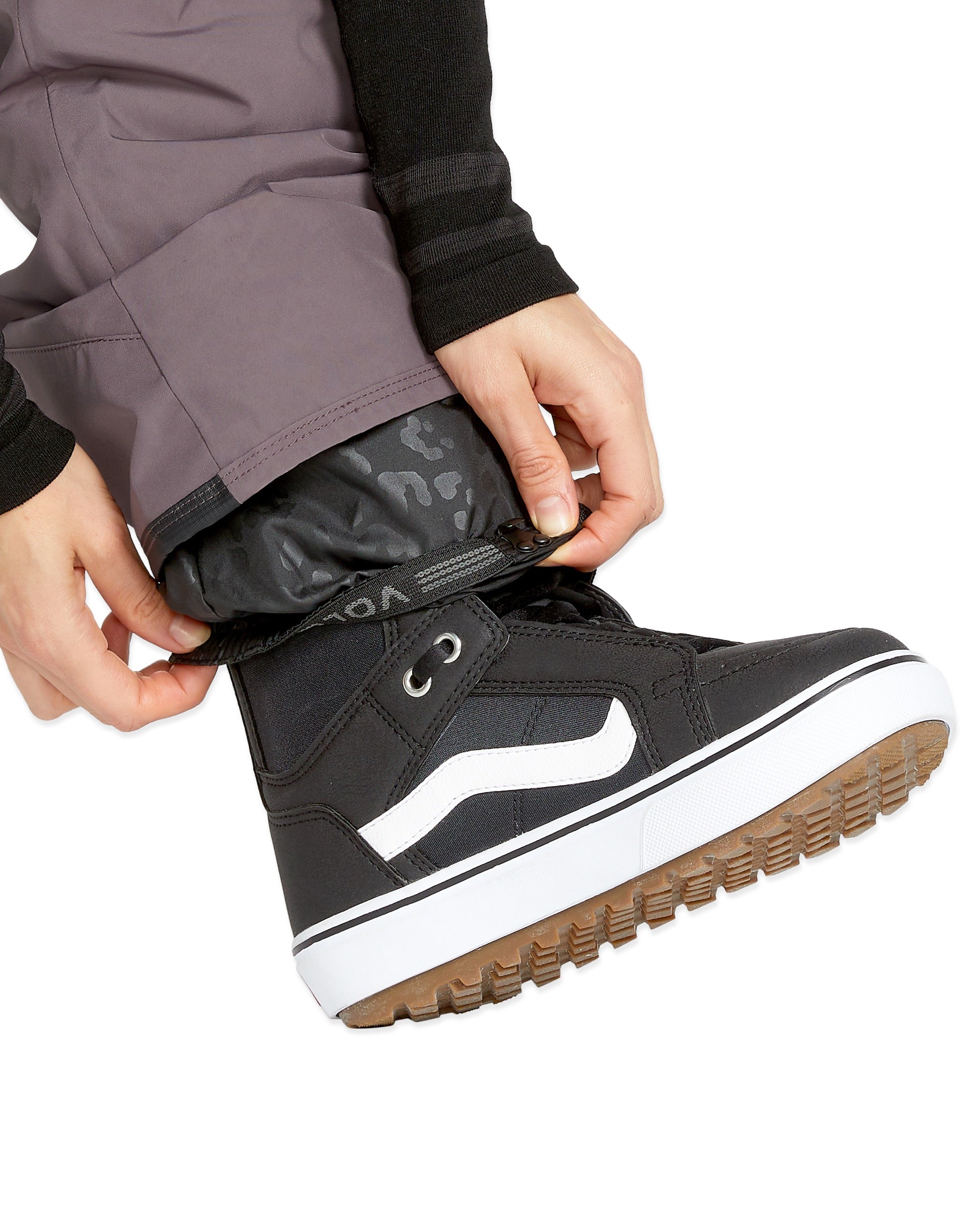 Volcom Women's Knox Insulated GORE-TEX Pant - A pair of black insulated ski pants with a white logo on the left leg.