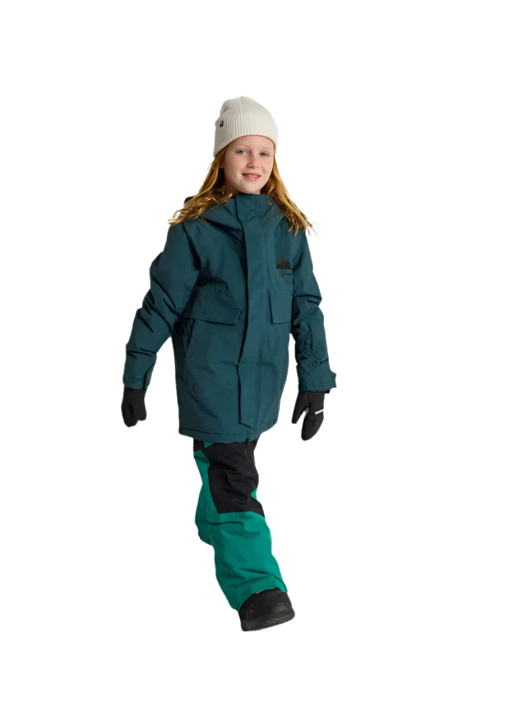 Burton Junior's Ascutney 2L Insulated Jacket 2025 - A dark green jacket with a hood, featuring two zippered pockets on the front and a black logo on the left chest.