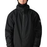 The 686 Gateway Shell Jacket 2025 in black has a high collar and zip closure.