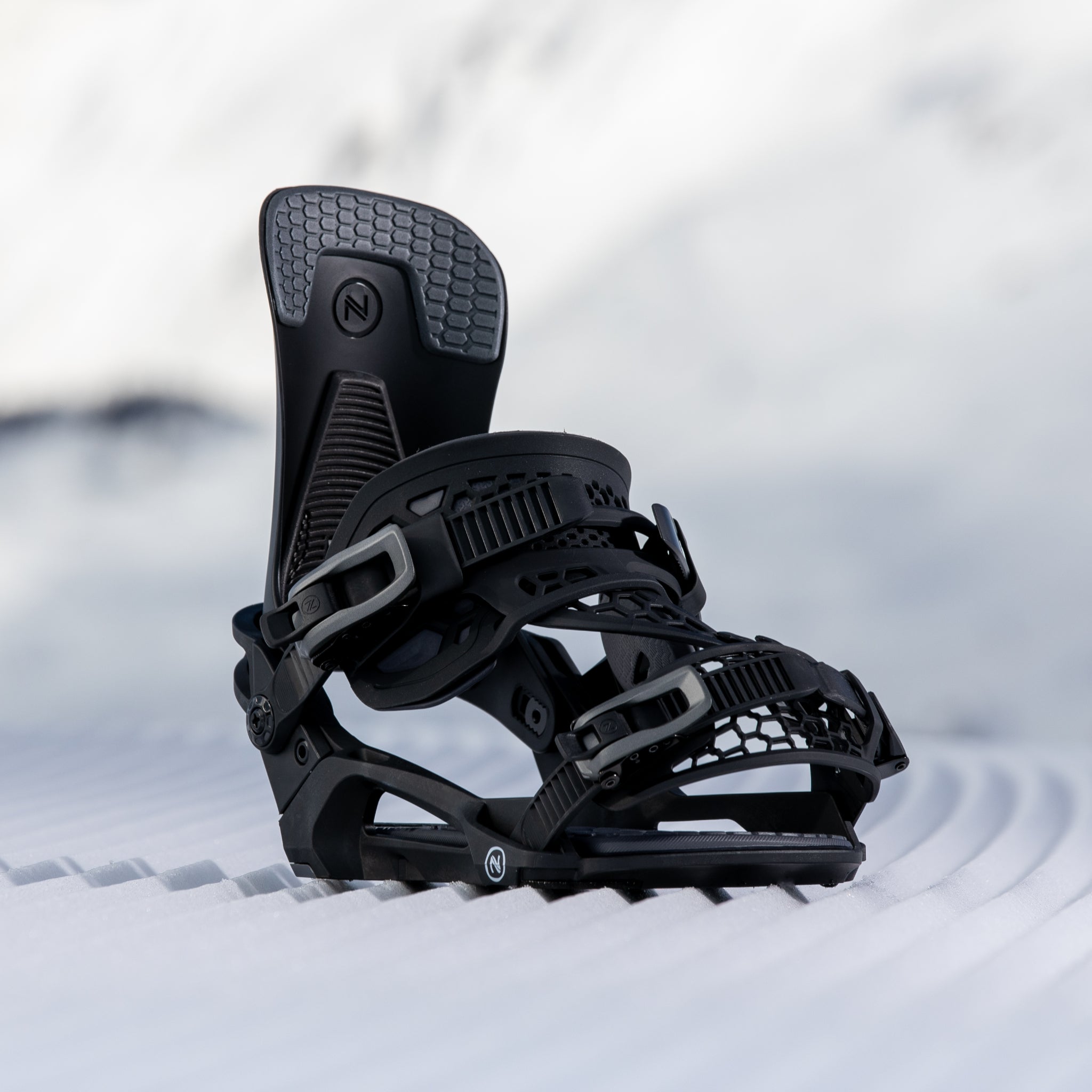 Nidecker Kaon Snowboard Binding - Black snowboard bindings with a textured pattern on the straps and buckles.