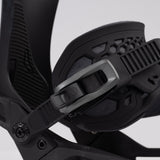 Nidecker Kaon Plus Snowboard Binding 2025 - A black snowboard binding with a circular baseplate and a rectangular strap.
