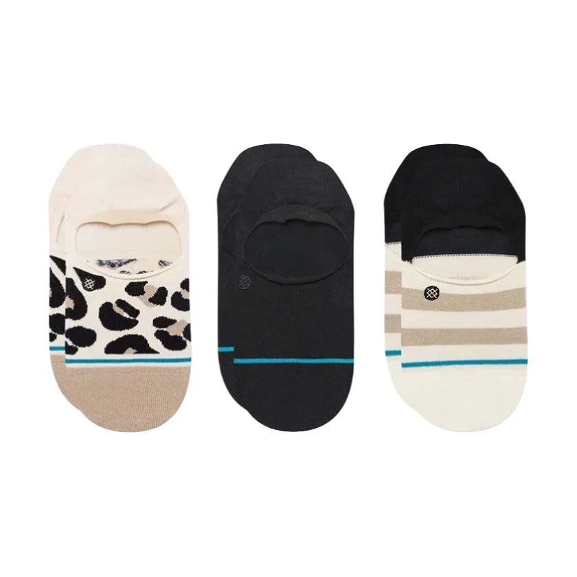 SPOT ON 3 PK C SOCK LADIES 2023 - A pair of white socks with black leopard print and teal stripes at the top.