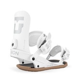 Women’s snowboard bindings, white highback with front straps and adjustable ratchet hardware