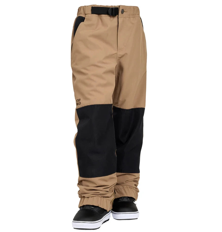 Airblaster Junior's Boss Insulated Pant 2025 - Black snow pants with a black logo on the left leg and a white stripe down the side of each pant leg.