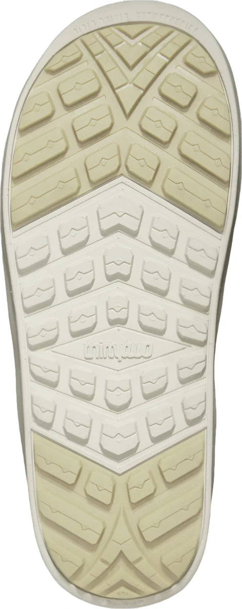 ThirtyTwo Lashed x Bradshaw Snowboard Boot 2024 - White boot with a textured rubber sole and a raised logo on the heel.