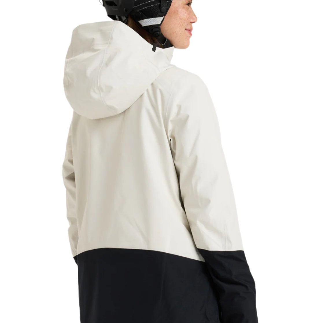 Roxy Women's Lunalite 3L GORE-TEX Jacket 2025 - A black jacket with a white logo on the left chest and a zippered pocket on the right side.