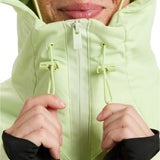 Roxy Radiant Lines Overhead Jacket 2025 - A light green jacket with a hood and drawstrings on the front.