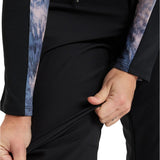 Roxy Women's Rising High Pant 2025 - Black snow pants with a subtle white pattern on the side of the leg.