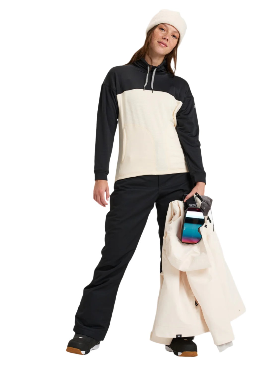 Roxy Women's Diversion Insulated Pant 2025 - A black and white snow pant with a zippered pocket on the side of the leg.