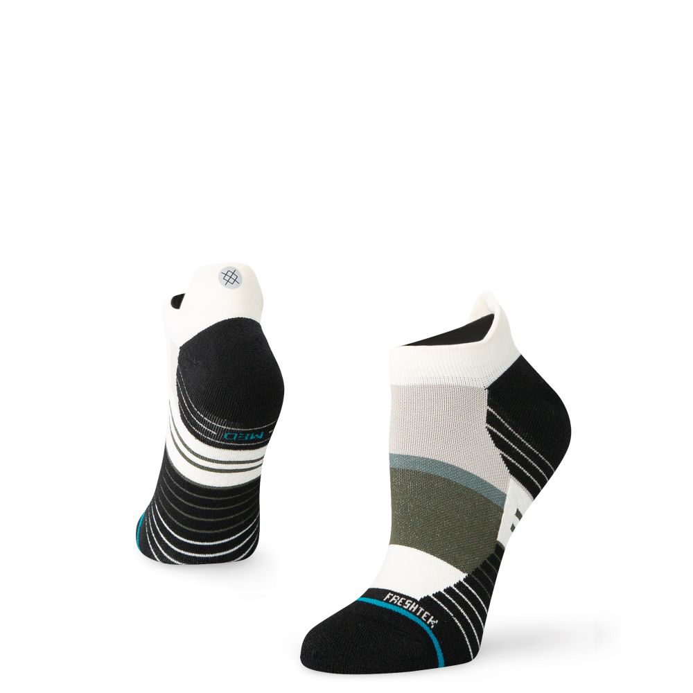Stance Women's Aptitude Tab Sock 2024 - A pair of women's ankle-length socks with a subtle pattern and a small tab at the back.