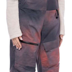 The 686 Women's Geode Thermagraph Bib 2023 appears to be shown in a dark gray color.