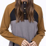 The 686 Ladies Hemlock Fleece Hoodie 2023 is gray with tan sleeves and a hood.