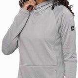 The 686 Ladies Mission Grid Fleece Hoodie 2023 features a light grey color with a grid pattern on both sides.