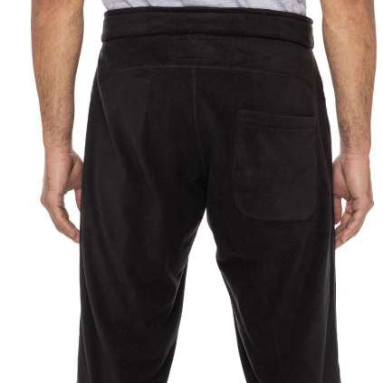 The 686 Smarty 3-in-1 Cargo Pant has a solid black color with a distinctive cargo pocket on one leg.