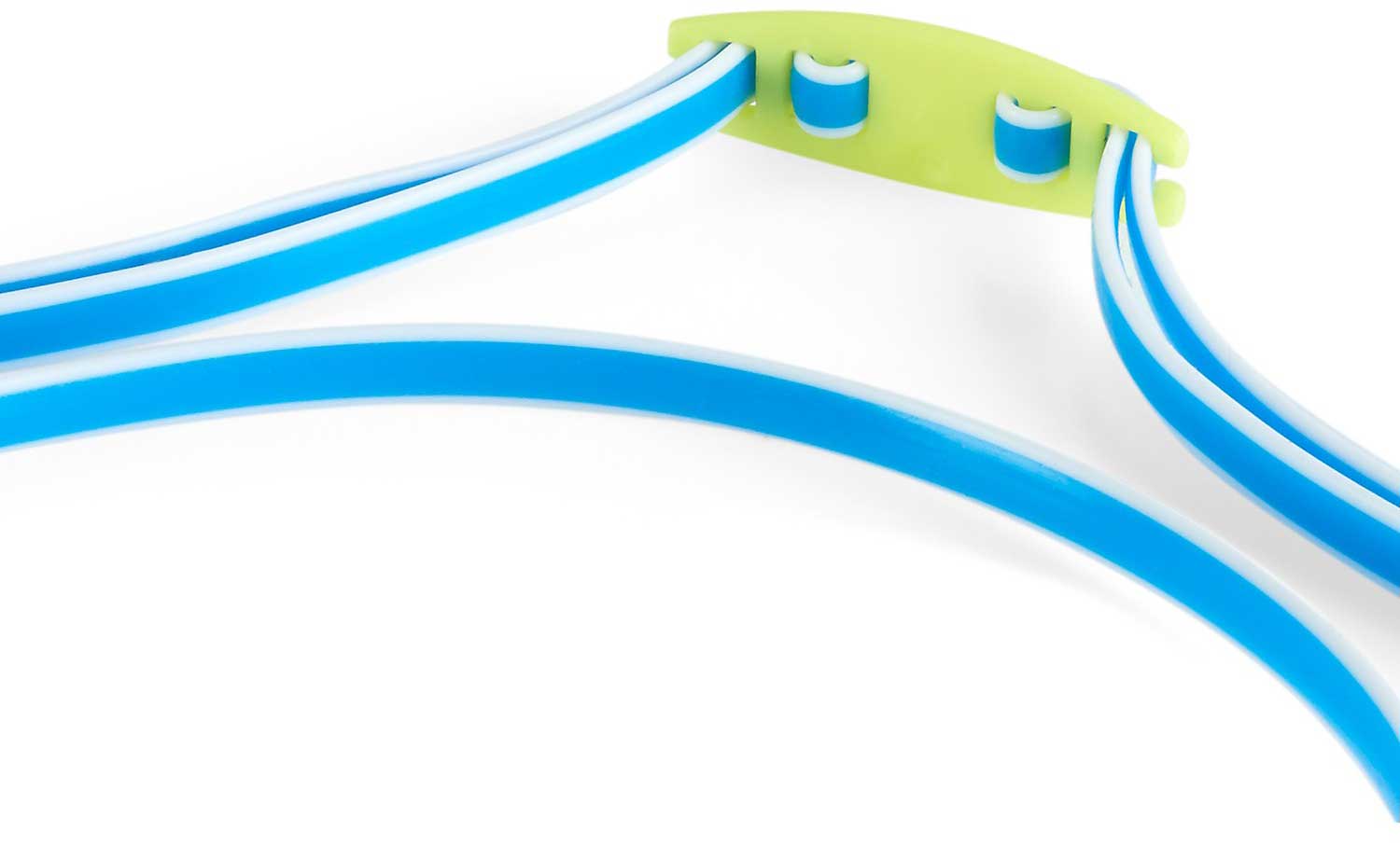 Speedo Jr. Vanquisher 2.0 Mirrored Swim Goggle - A mirrored swim goggle with a sleek design and reflective lenses.