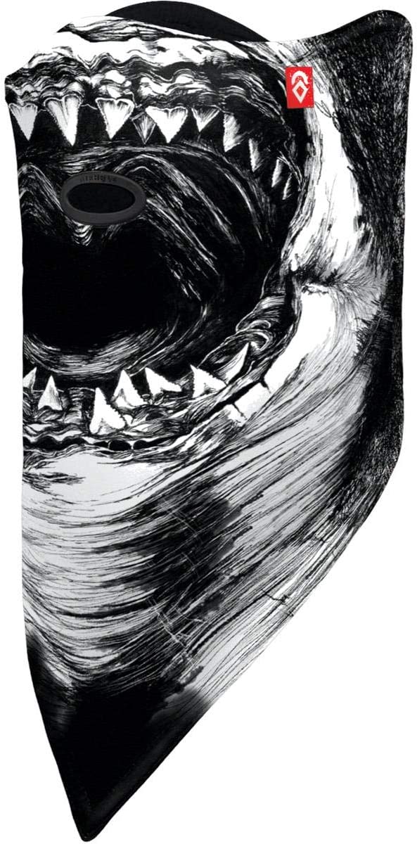 FACEMASK STANDARD 10K SS 12W - A black face mask with a white logo on the left side.