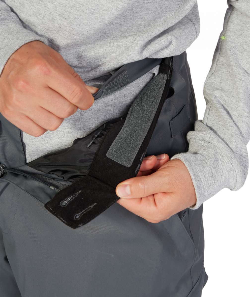 DC Banshee Insulated Pant 2023 - Black insulated snowboard pants with zippered pockets and adjustable cuffs.