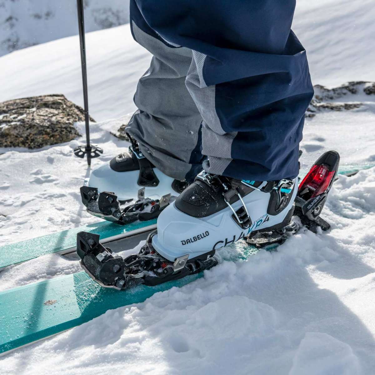 Marker Duke PT 12 Ski Binding - 2022 model with black plastic buckles and silver metal hardware.