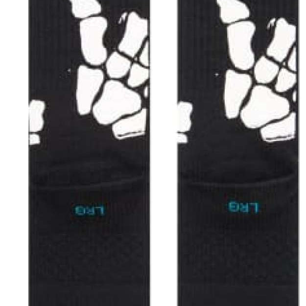 Stance Zombie Hang Crew Socks 2023 - Black crew socks with white zombie hand print design.