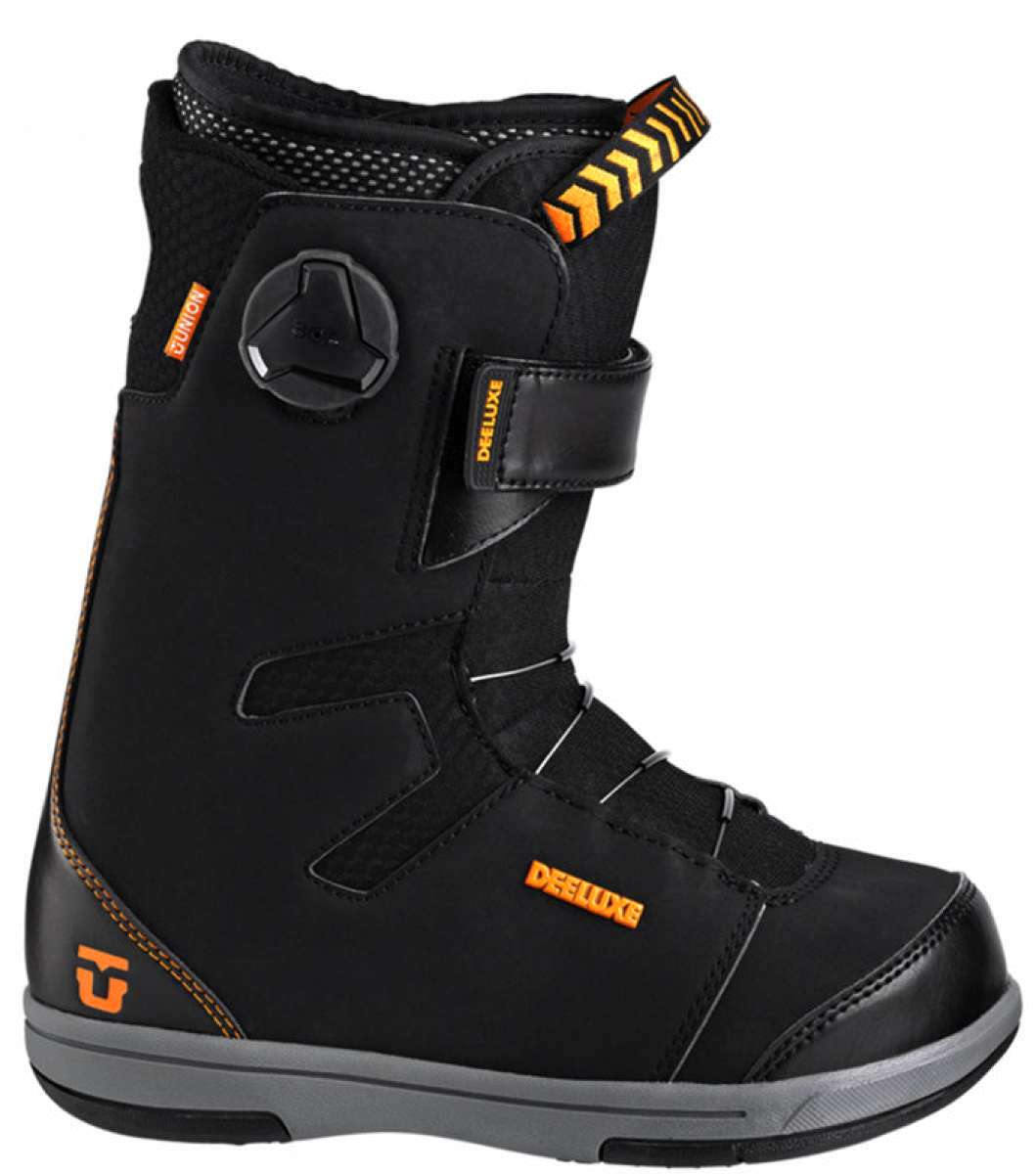 Union Junior's Cadet Snowboard Boots 2023 - Black snowboard boots with orange accents and a black strap on top.