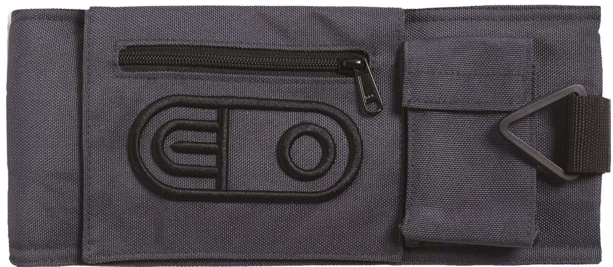 Airblaster Leg Bag 2022-2023 - Black bag with zippered pocket on front and two side pockets.