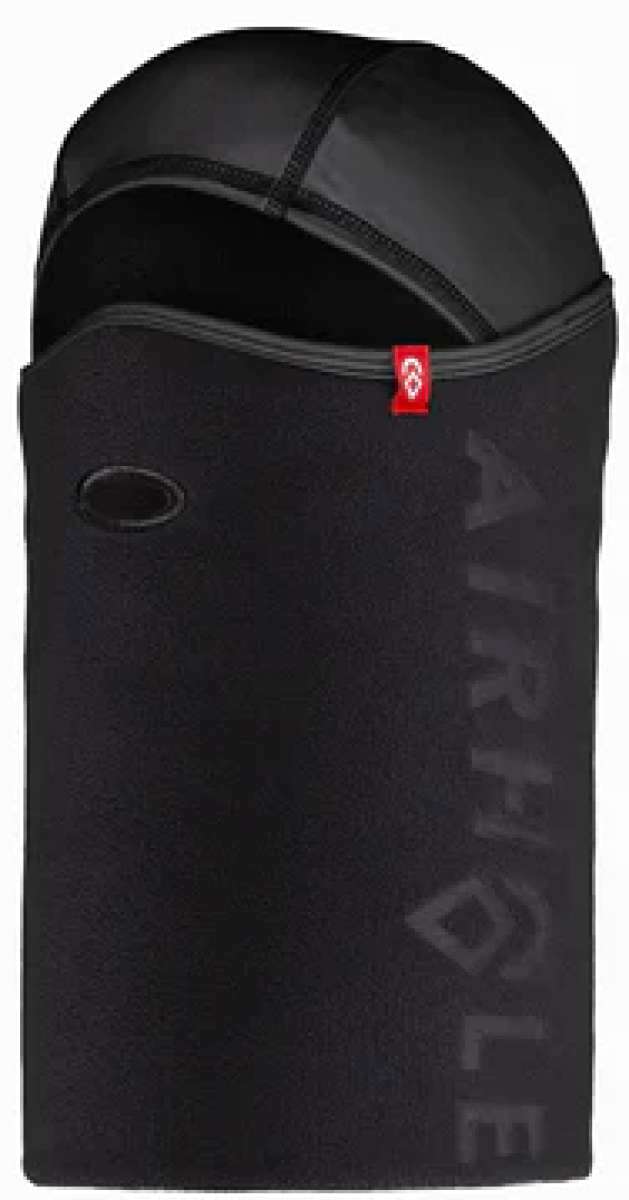 Airhole Balaclava Combo Microfleece Drytech 2024 - Black balaclava with a red logo on the front and black zipper.