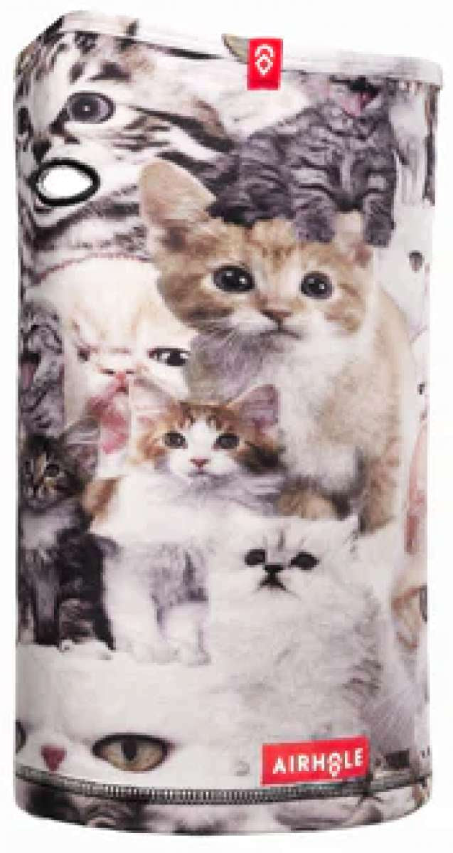 Airhole Junior Airtube Ergo Milk Fleece - White fleece tube with a small logo on the side and a tag that reads "Junior" in black letters.