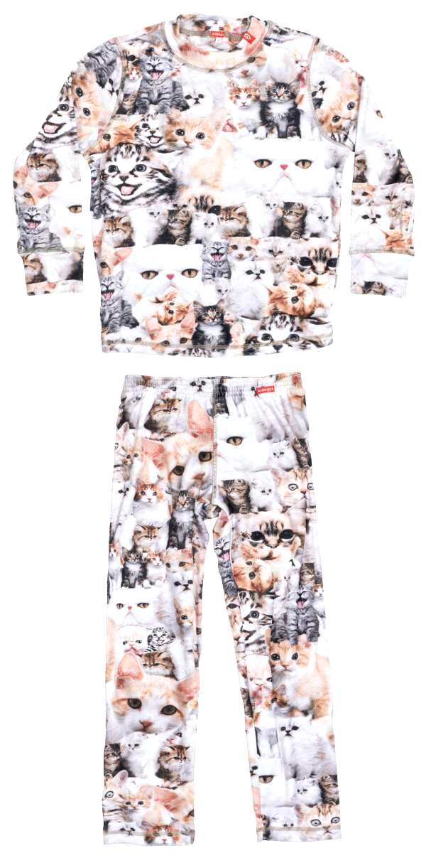 Airhole Milk Fleece Thermal Set 2023 - A white fleece set with a repeating pattern of cats' faces in various colors and expressions.