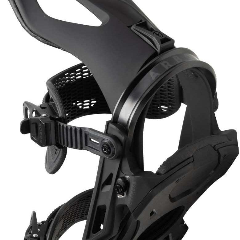 Arbor Cypress Snowboard Binding 2023 - Black bindings with a sleek, modern design and adjustable straps.