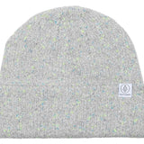 Autumn Sustainable Select R Beanie 2023 - A light gray beanie with a subtle speckled pattern of blue and green flecks.
