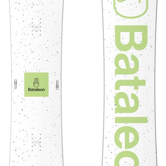 Bataleon Chaser Snowboard 2024 - White snowboard with black speckles and a green logo on top.