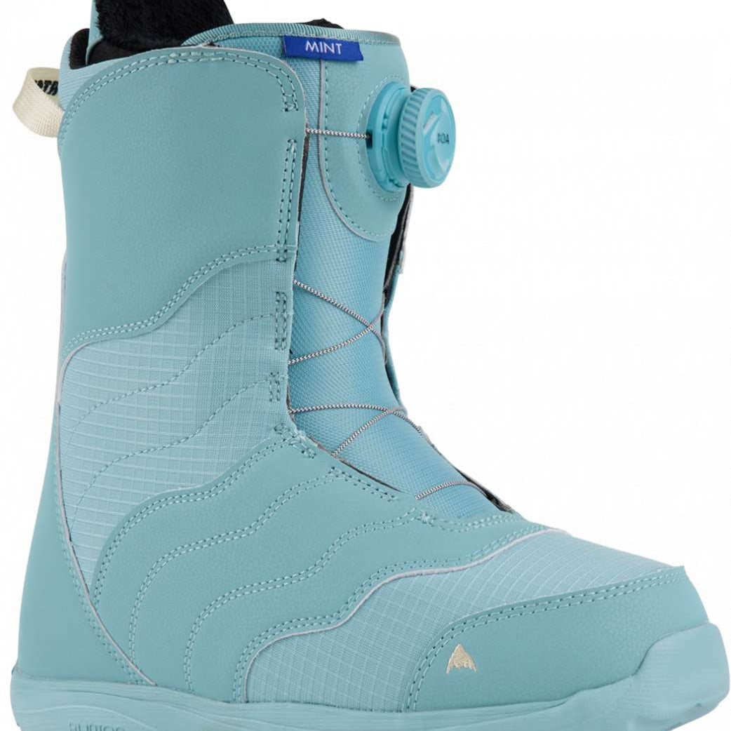 Burton Women's Mint BOA Snowboard Boot 2024 - A light blue snowboard boot with a textured pattern on the side and a round, light blue dial on the top.