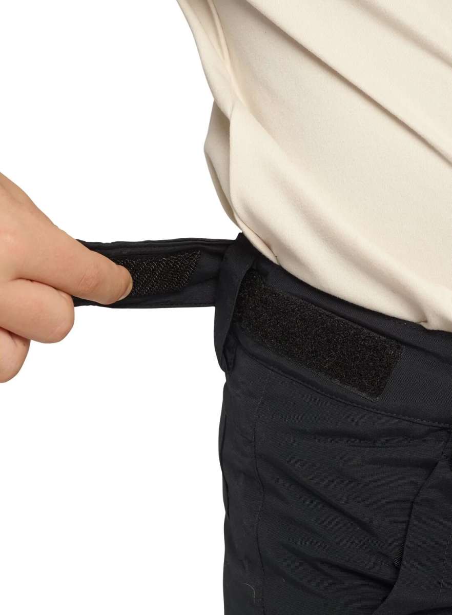 Burton Youth Exile 2L Insulated Cargo Pant 2024 - Black cargo pants with a black belt and black stitching.